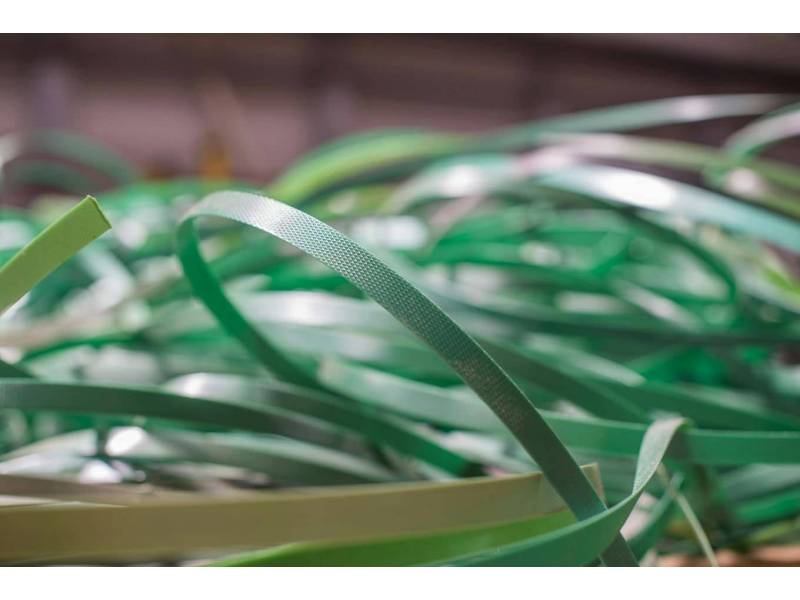 Niszczenie taśm PET w recyklingu materiałów opakowaniowych - 112_1.jpg